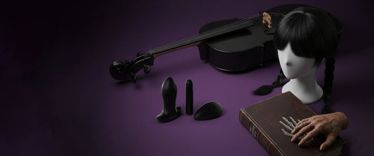 El Ritual de Wednesday Addams: 5 Juguetes Tan Oscuros y Silenciosos Como Ella